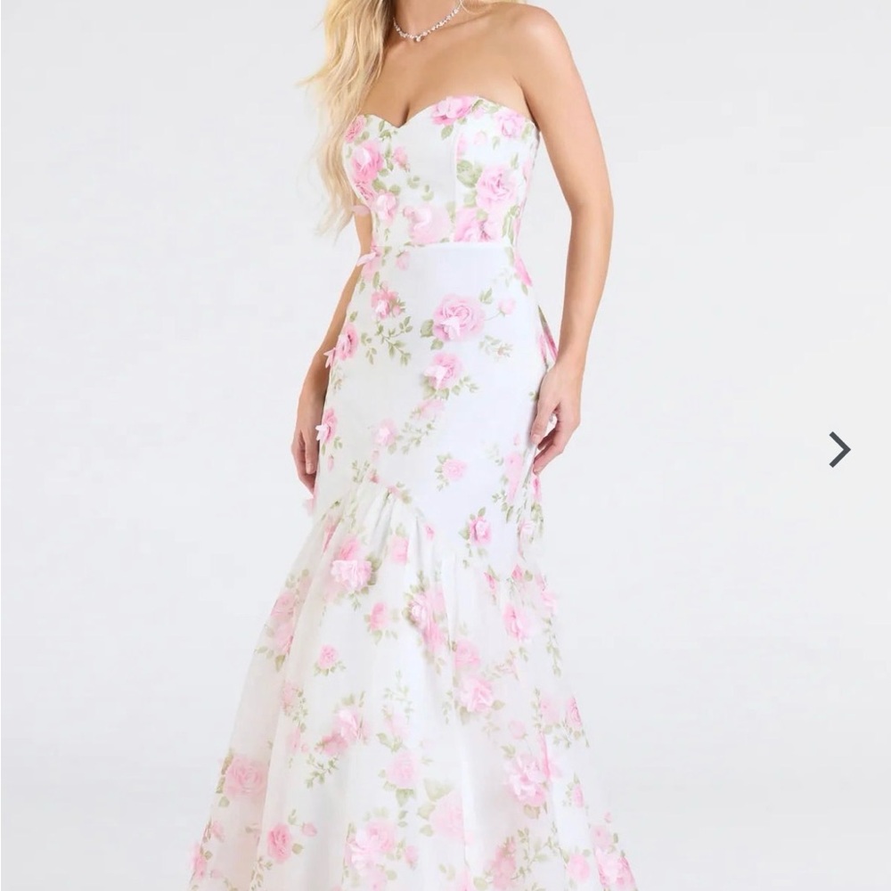 Windsor Robin Strapless Lace-Up Floral Mermaid Formal Dress